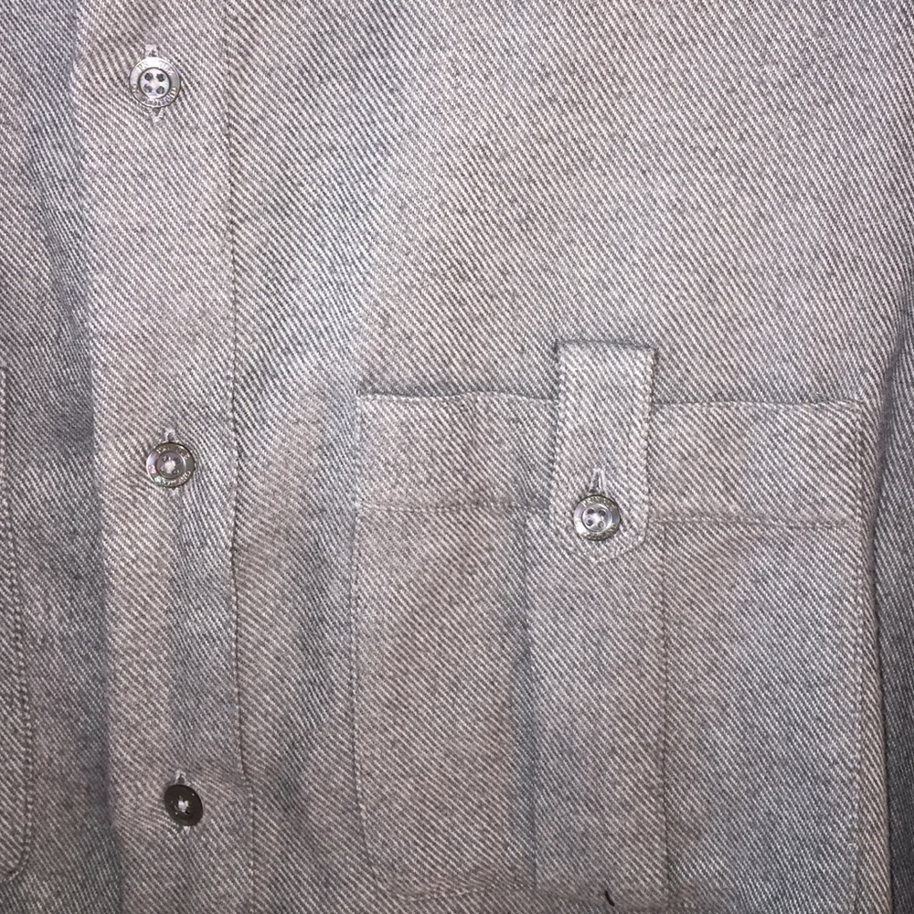 ⭐️🔻Pringle Button Up - Picture 2 of 4